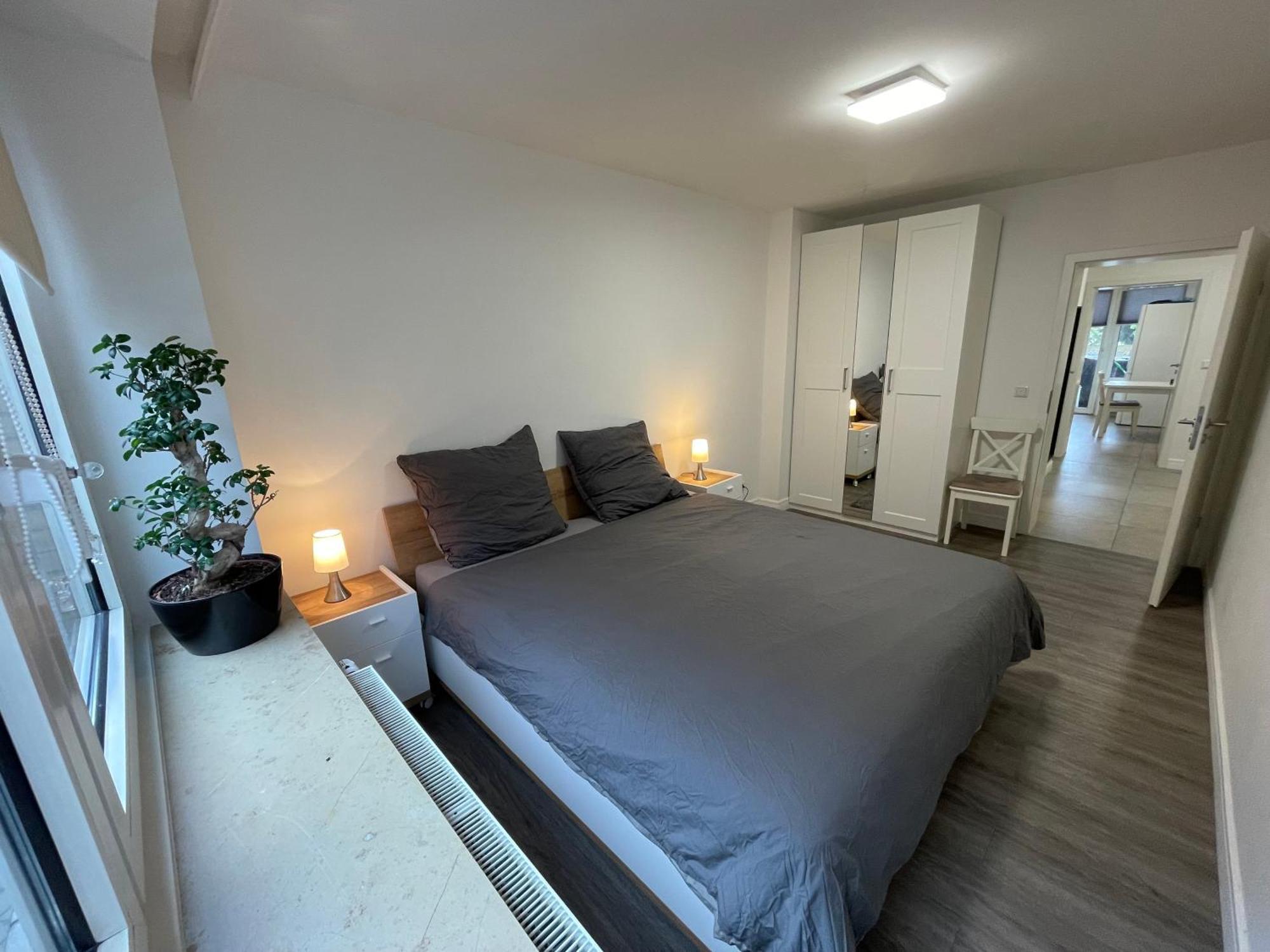 Cozy Apartment City Nightlife Дюселдорф Екстериор снимка