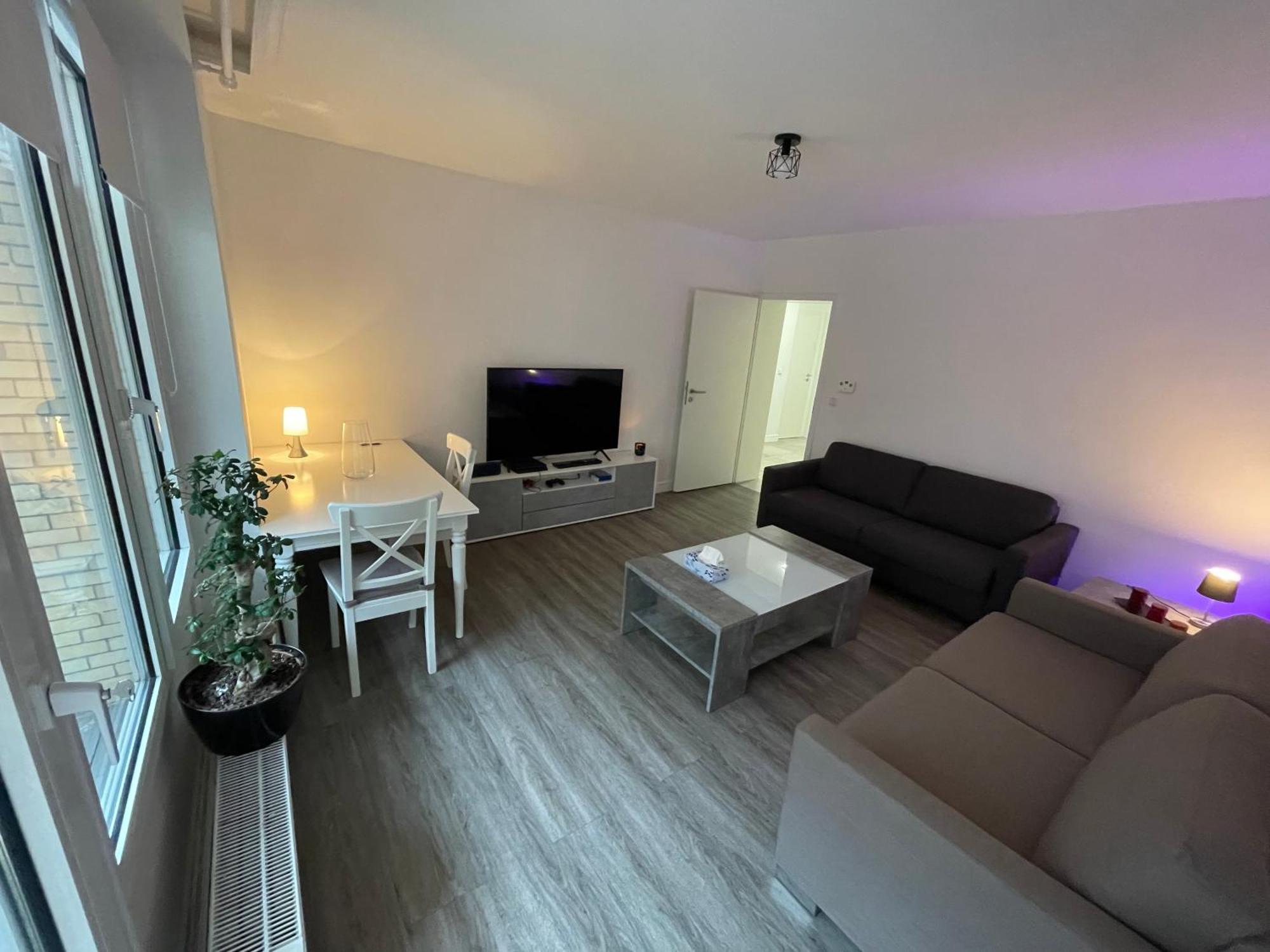 Cozy Apartment City Nightlife Дюселдорф Екстериор снимка